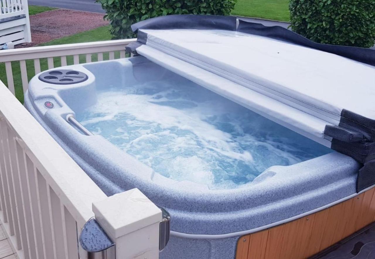 3 Bed Retreat With Hot Tub Villa Felton  Exterior foto