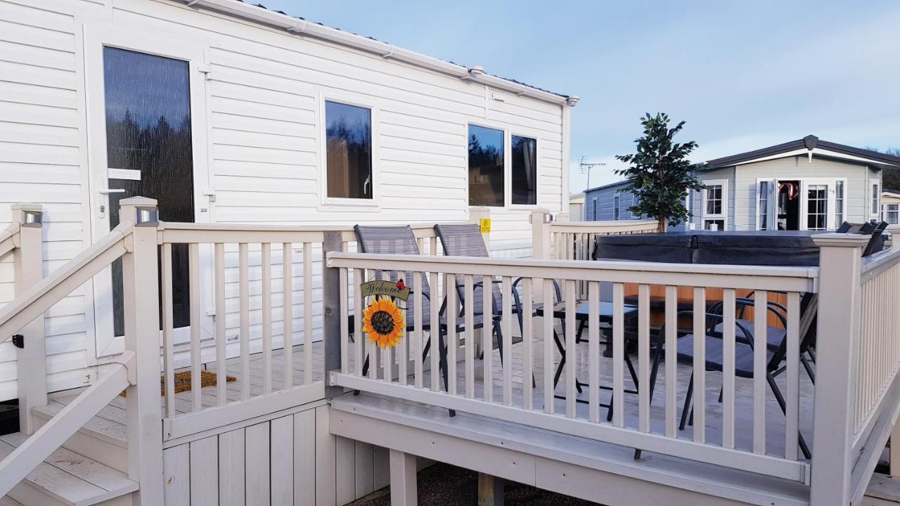 3 Bed Retreat With Hot Tub Villa Felton  Exterior foto